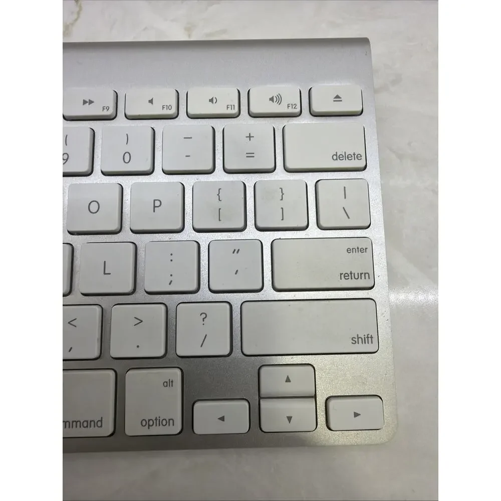 Original Apple Magic Keyboard Bluetooth Wireless Model A1314 Genuine Apple